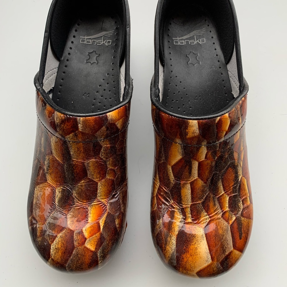 Dansko shoes size 41